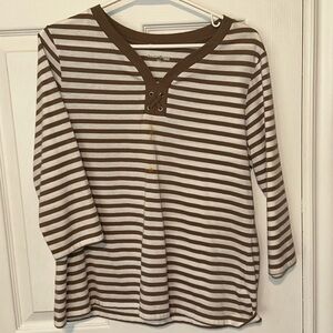 $1 MUST BUNDLE Studio Works brown white striped 3/4 sleeve shirt size med petite
